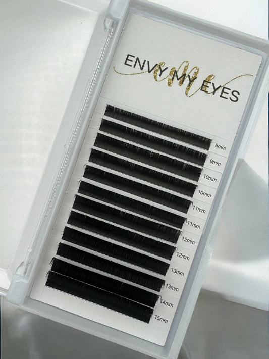 .15 Matte Black Super Soft Flat Classic Lashes